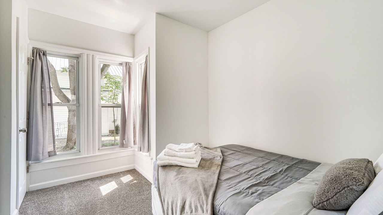Photo of Bedroom in Glens Falls