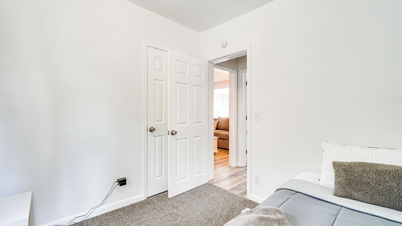 Photo of Bedroom in Glens Falls