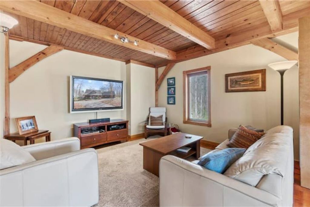 Photo of Livingroom in Livingston