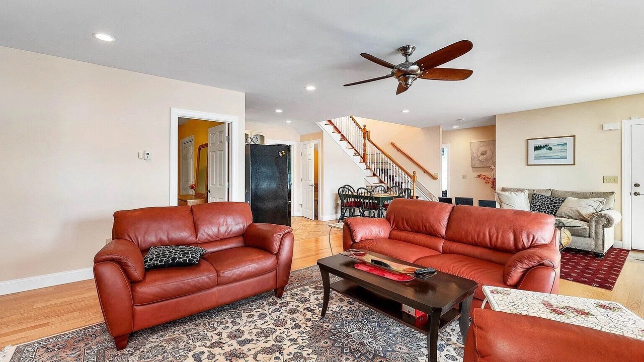 Photo of Livingroom in Alton Bay