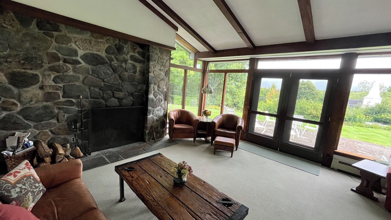 Photo of Livingroom in Sugar Hill