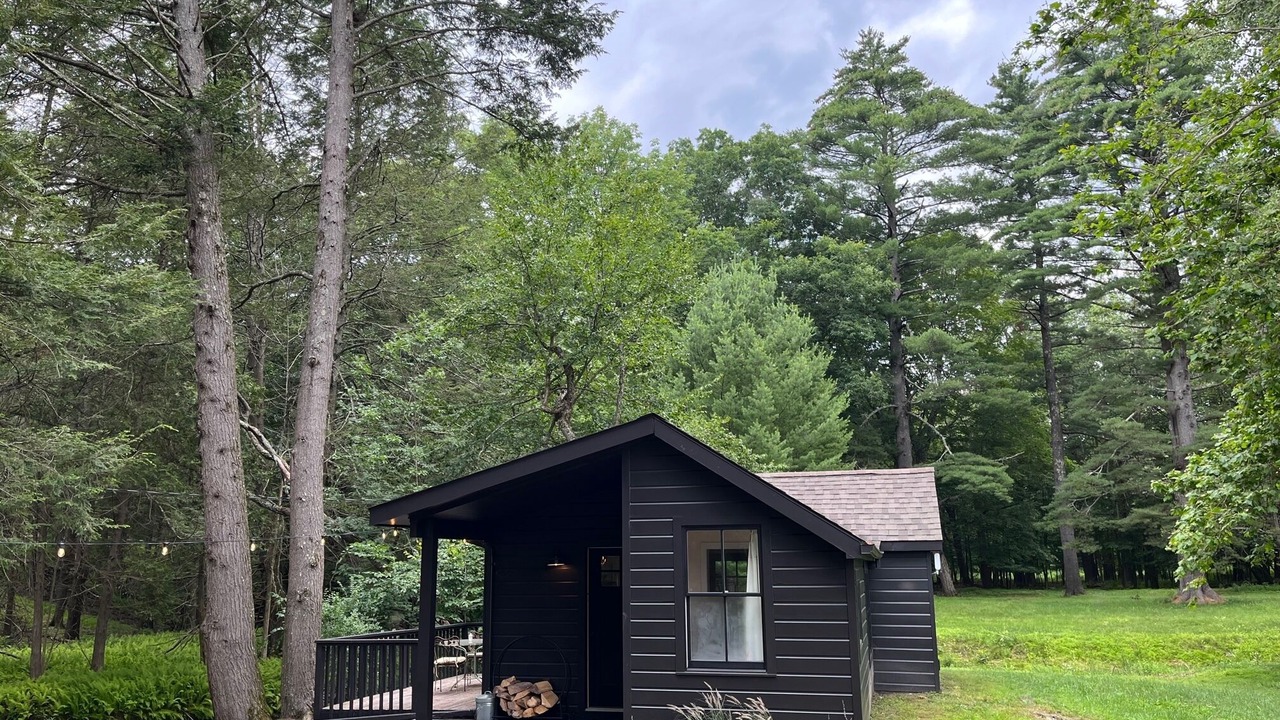 Photo of Outdoor in Lake Hill