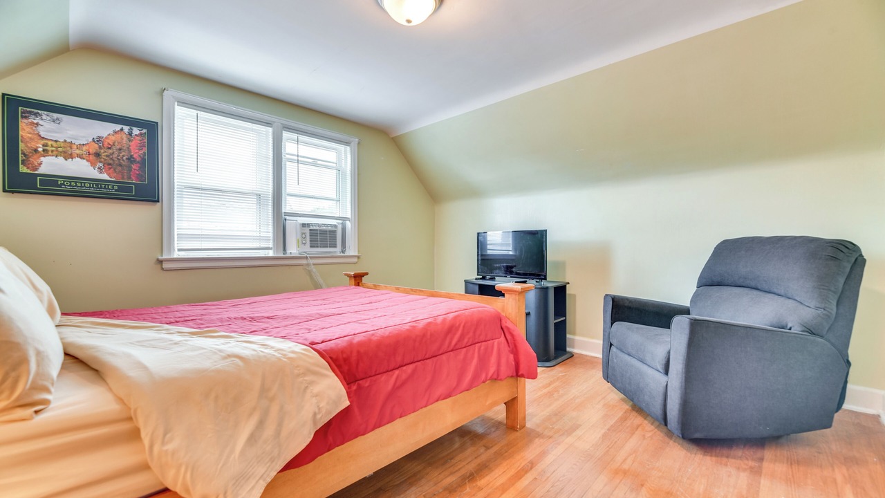 Photo of Bedroom in Cheektowaga