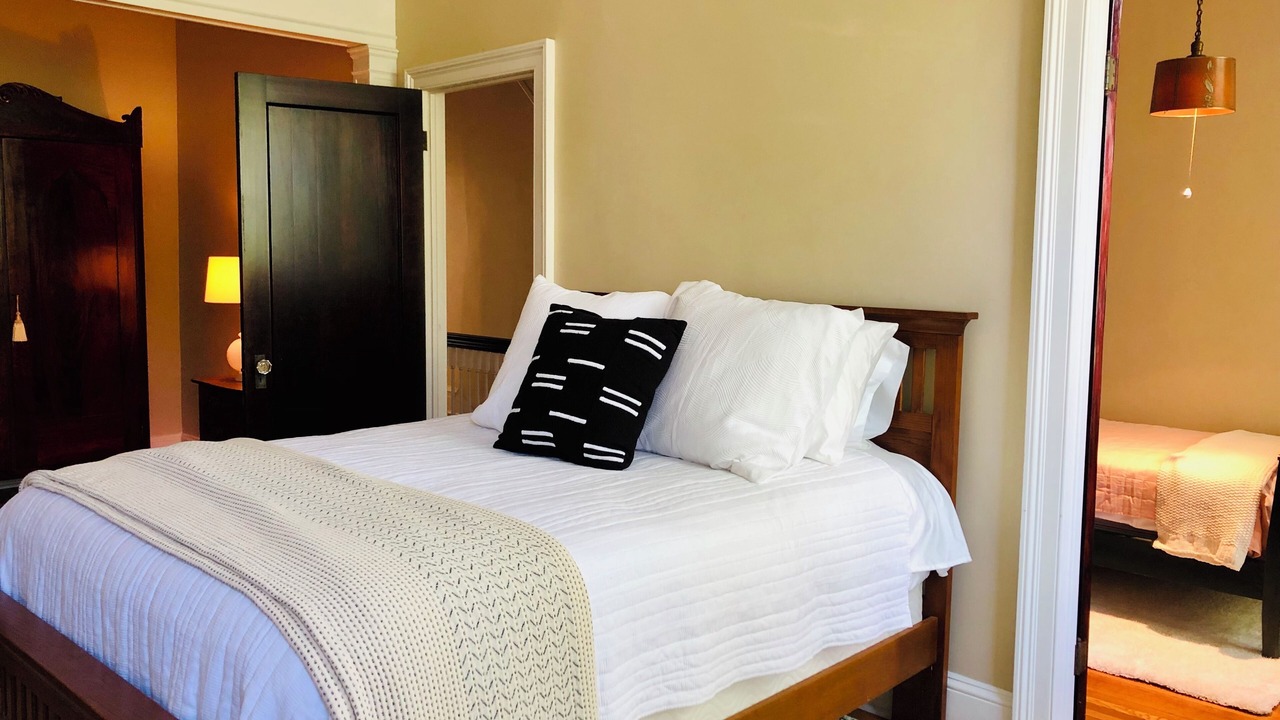 Photo of Bedroom in South Main Street