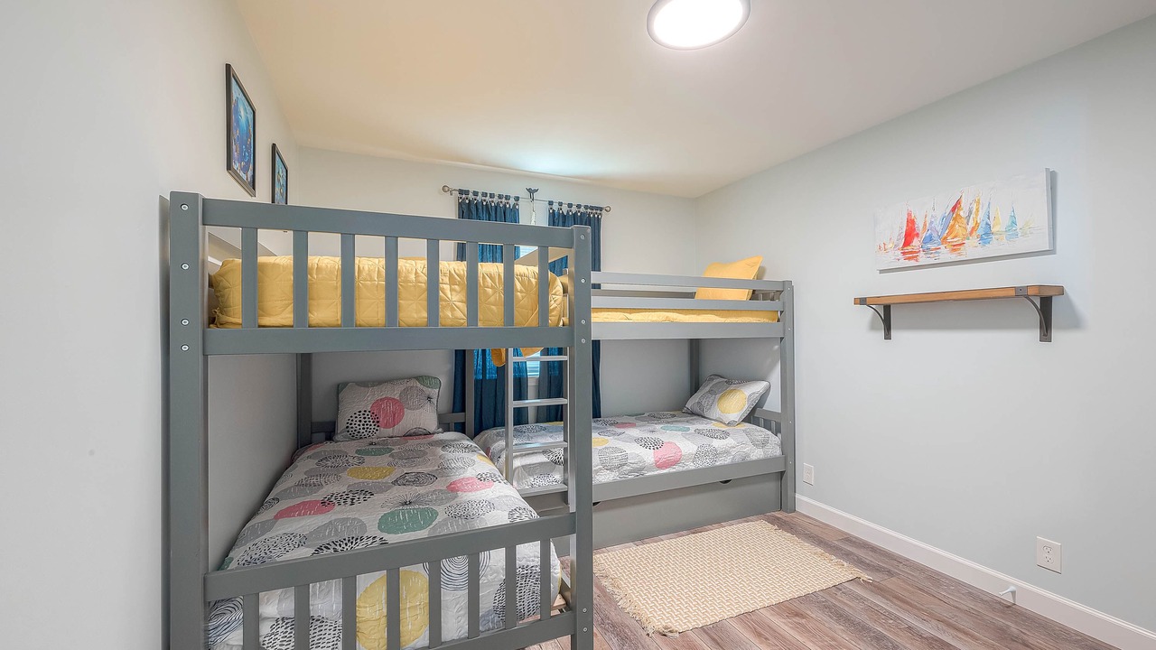 Photo of Bedroom in Surfside Beach