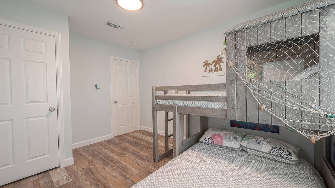 Photo of Bedroom in Surfside Beach