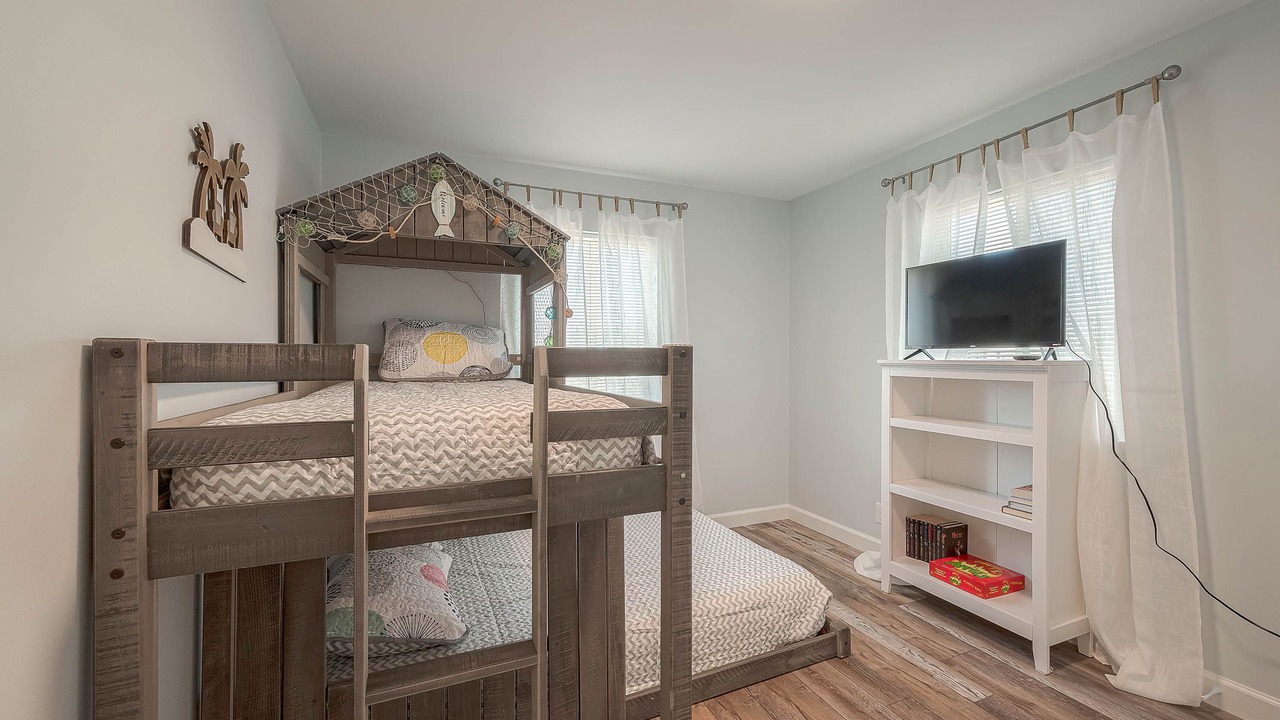 Photo of Bedroom in Surfside Beach