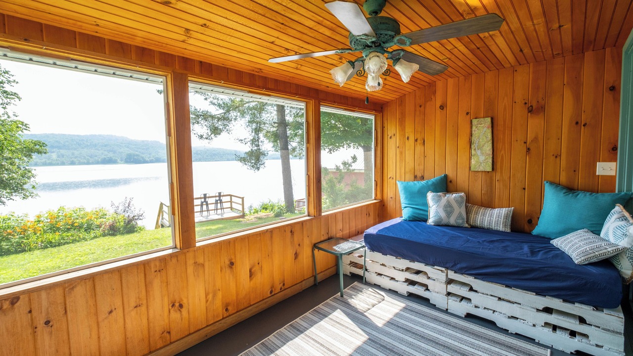 Photo of Bedroom in Newport