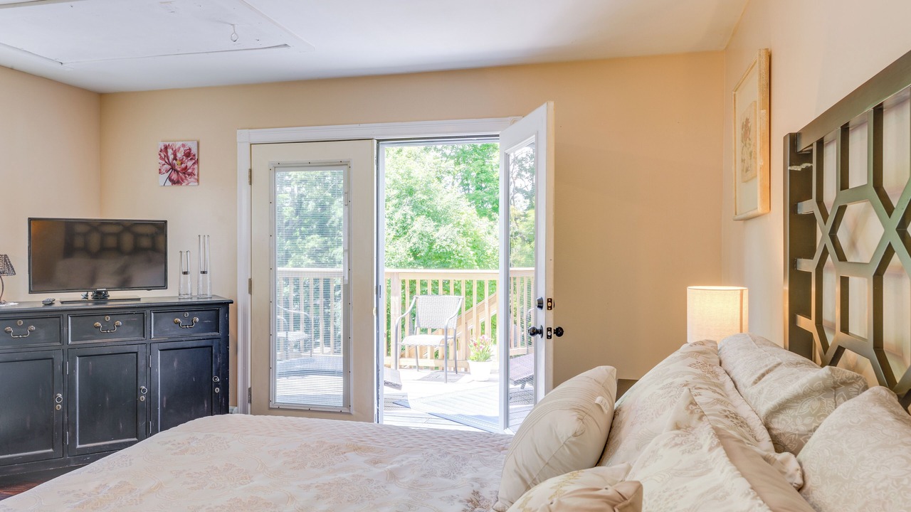 Photo of Bedroom in Claremont