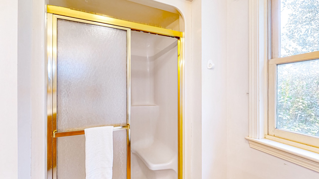 Photo of Bathroom in Clarendon