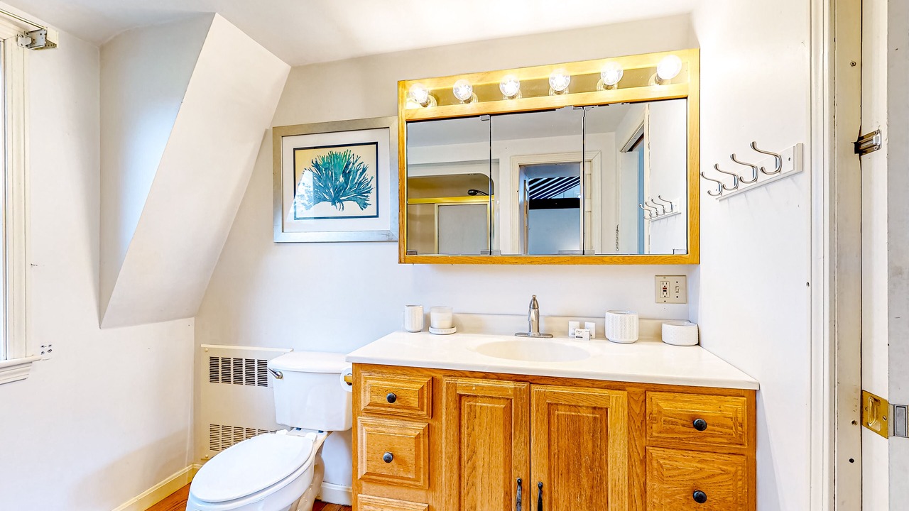 Photo of Bathroom in Clarendon