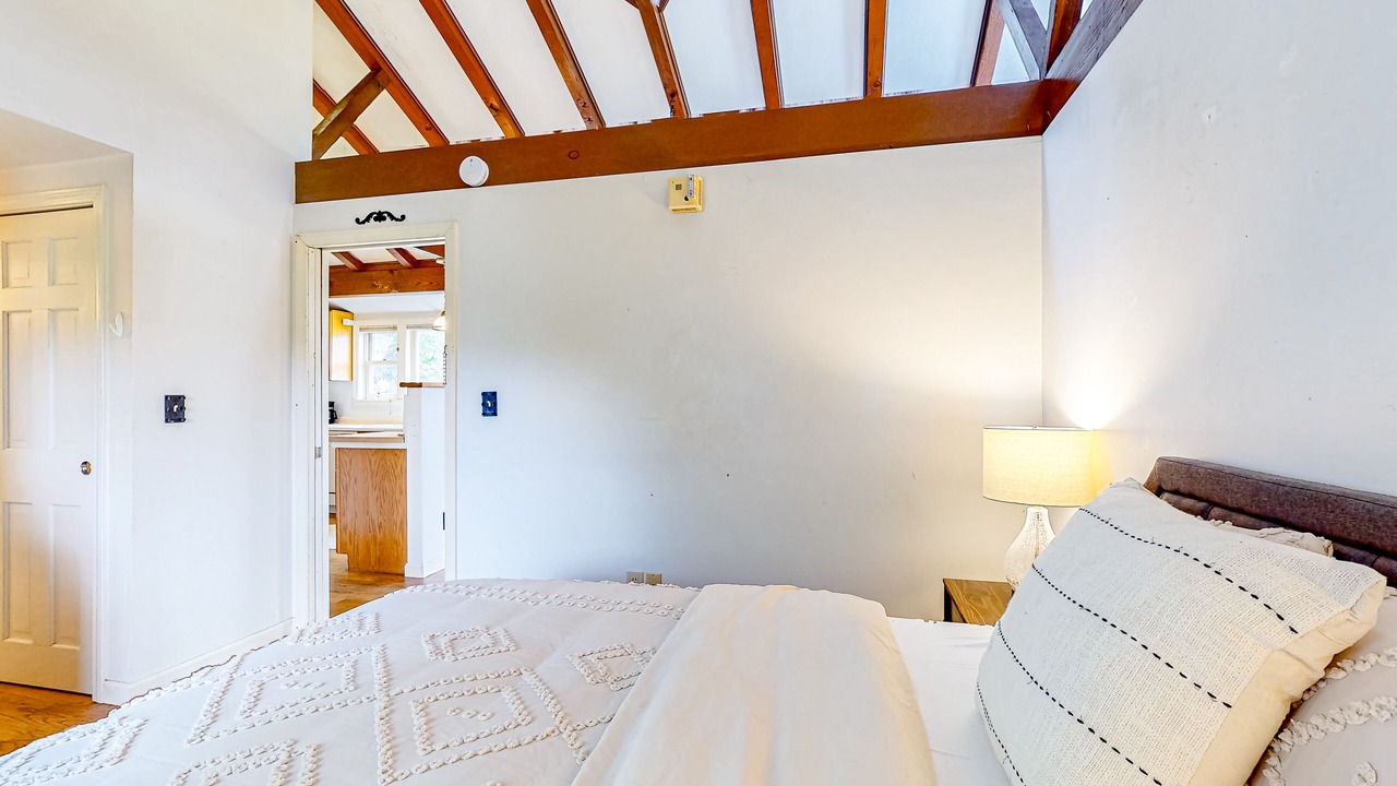 Photo of Bedroom in Clarendon