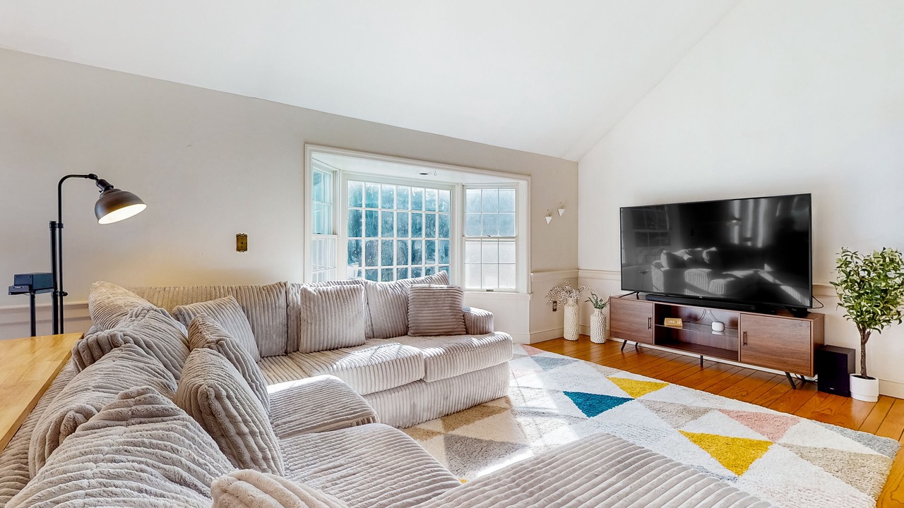 Photo of Livingroom in Clarendon