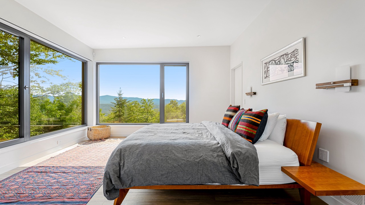 Photo of Bedroom in Warren