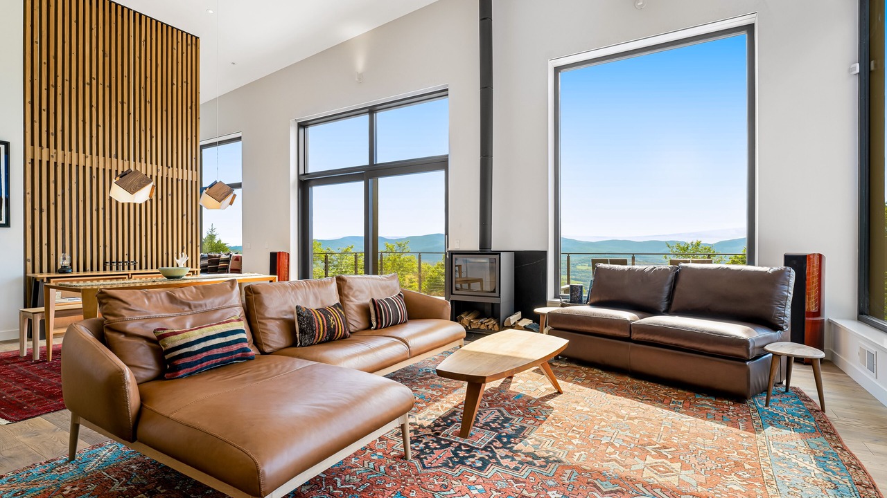 Photo of Livingroom in Warren