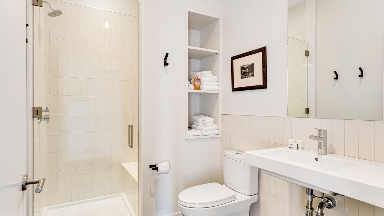 Photo of Bathroom in Warren
