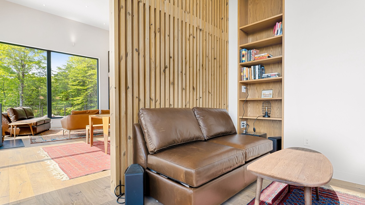 Photo of Livingroom in Warren