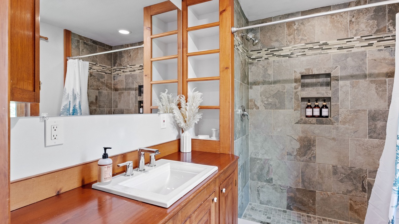 Photo of Bathroom in Bartlett