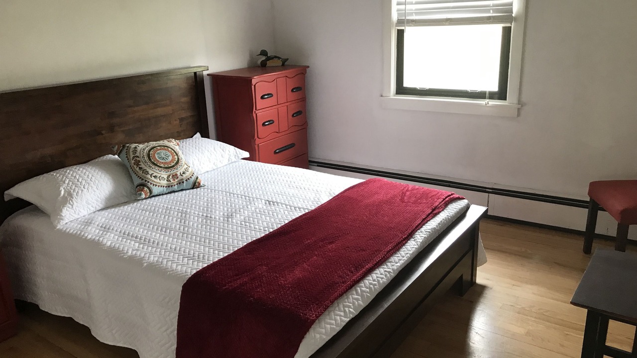 Photo of Bedroom in Cayuga