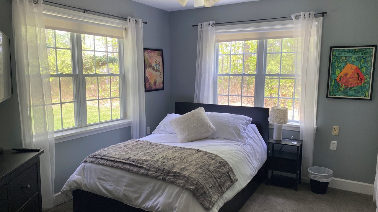 Photo of Bedroom in Greenfield Center