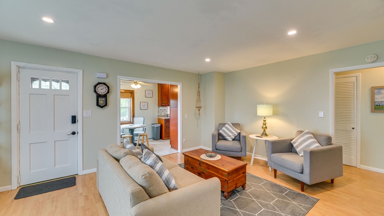 Photo of Livingroom in Canandaigua