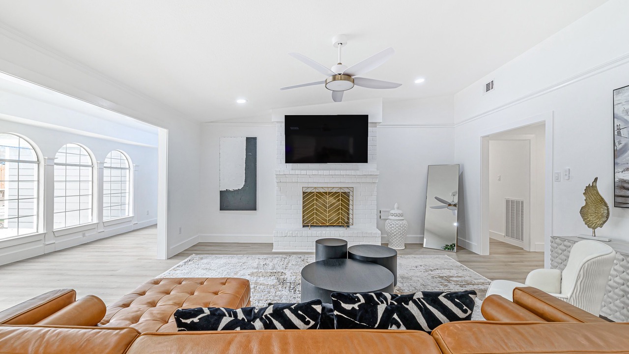 Photo of Livingroom in Nassau Bay