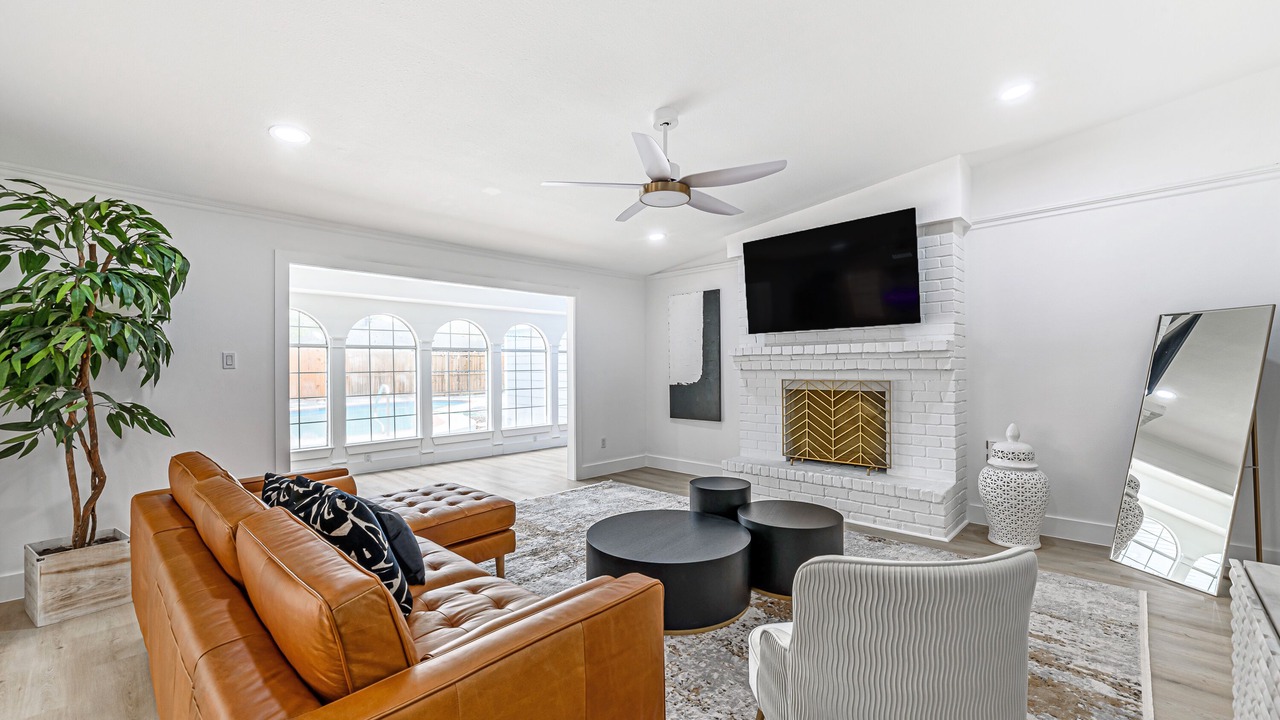 Photo of Livingroom in Nassau Bay