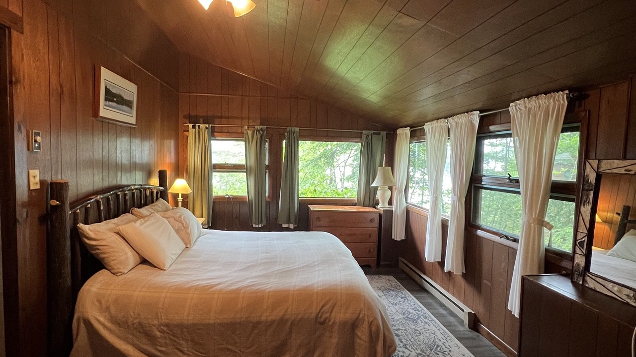Photo of Bedroom in Bolton Landing
