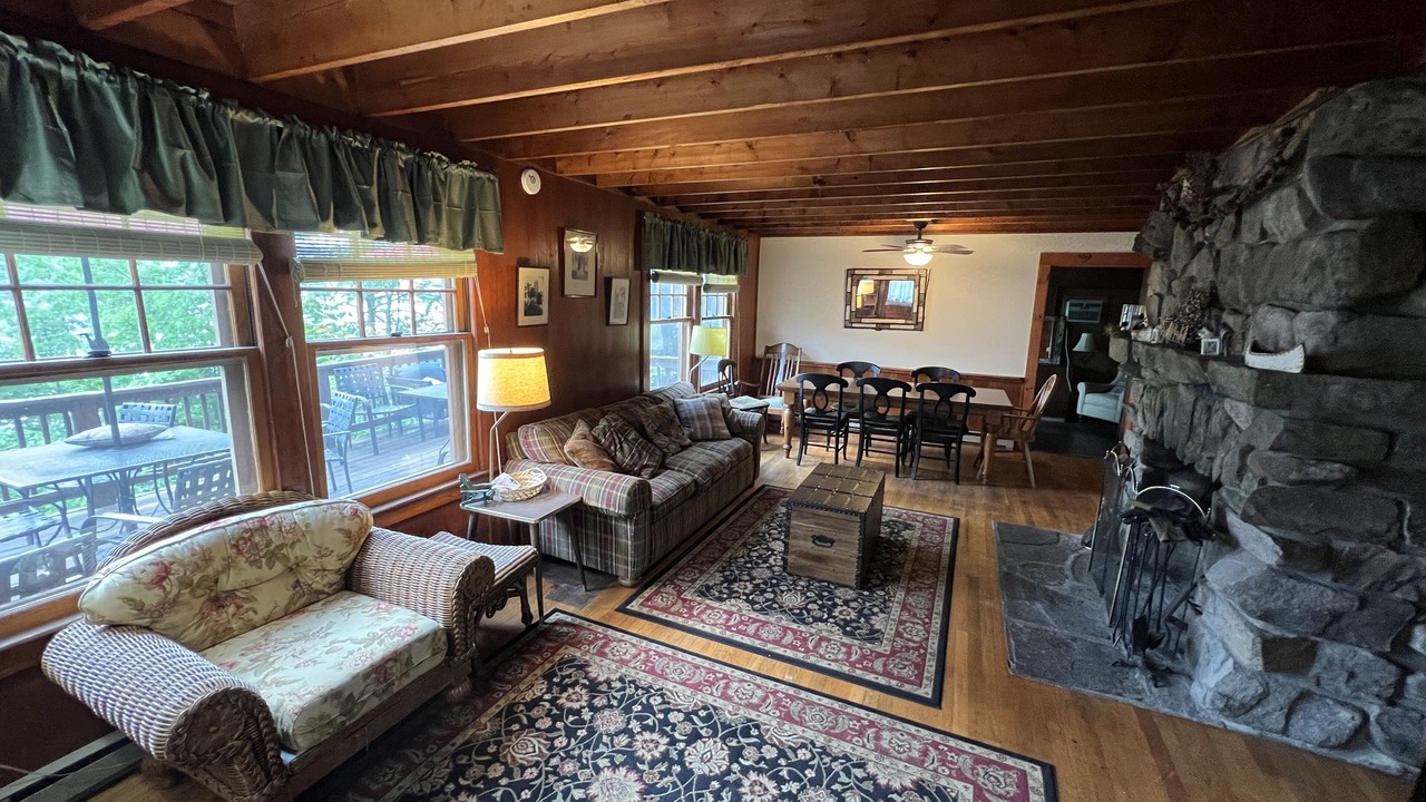 Photo of Livingroom in Bolton Landing