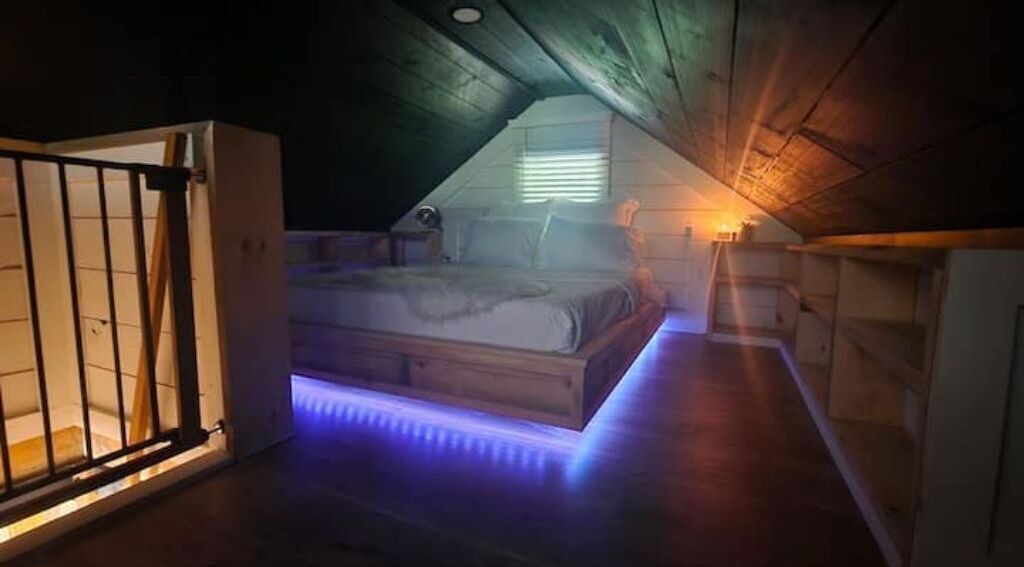 Photo of Bedroom in Lake Desolation