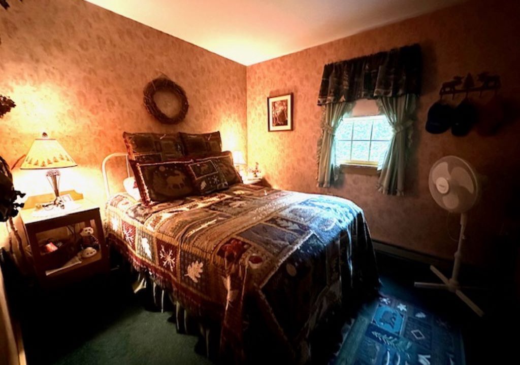 Photo of Bedroom in Stark