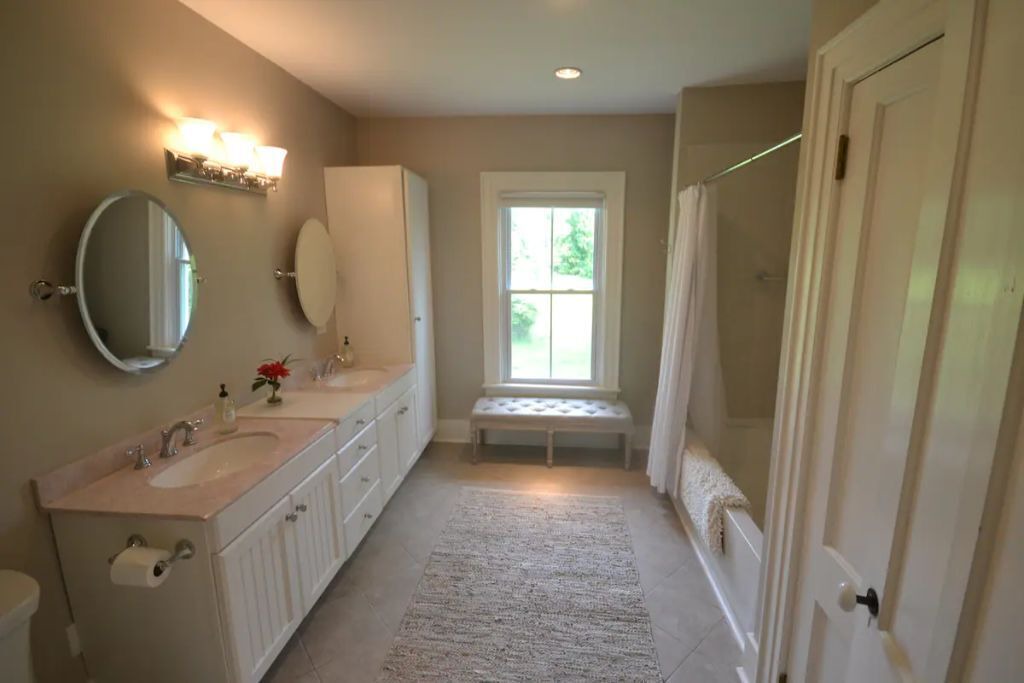 Photo of Bathroom in Saratoga Springs