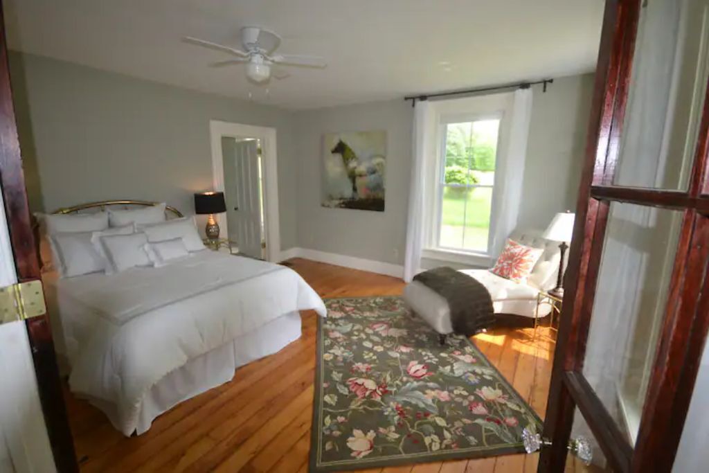 Photo of Bedroom in Saratoga Springs