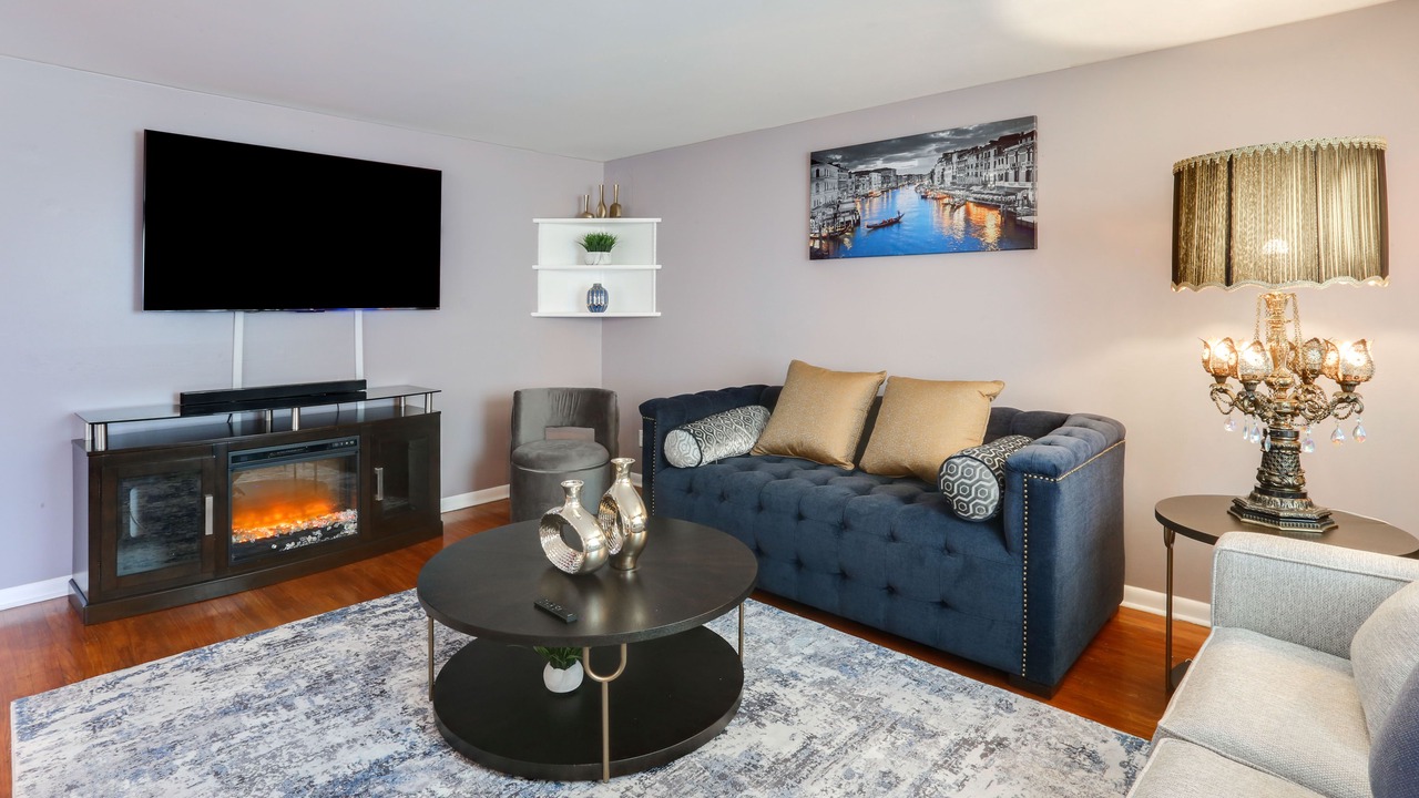 Photo of Livingroom in Cheektowaga