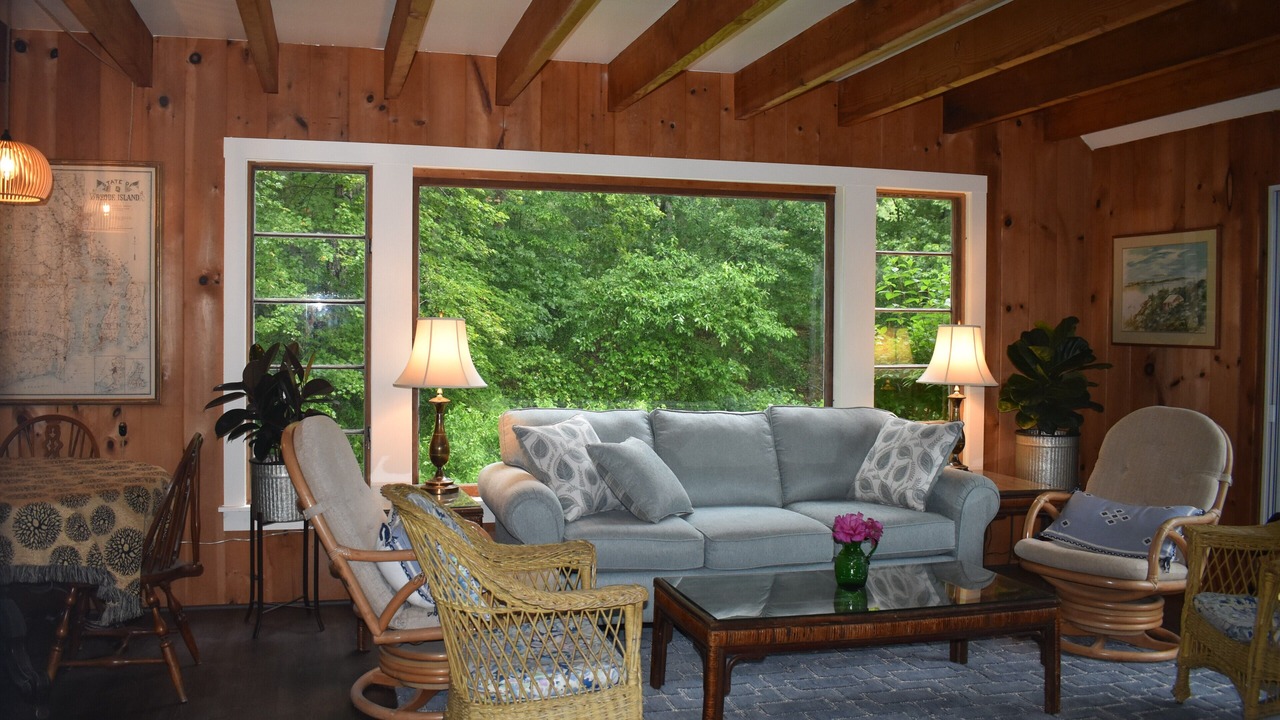 Photo of Livingroom in South Kingstown