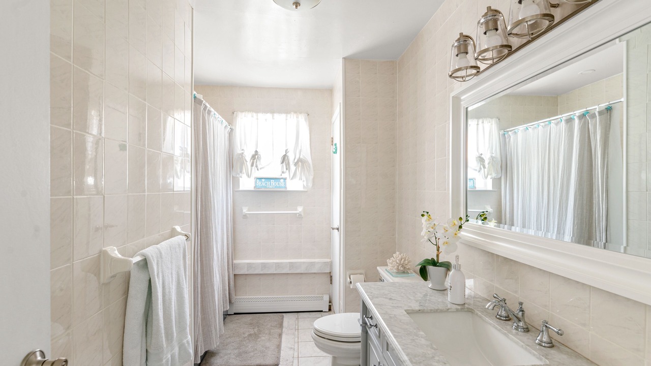 Photo of Bathroom in Orient Point