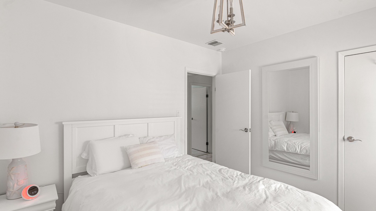 Photo of Bedroom in Orient Point