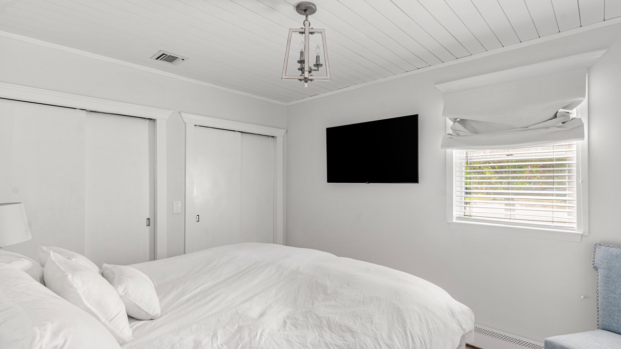 Photo of Bedroom in Orient Point