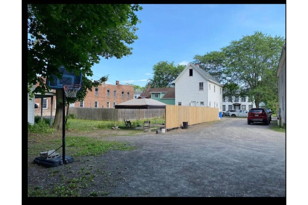 Photo of Outdoor in Kingston