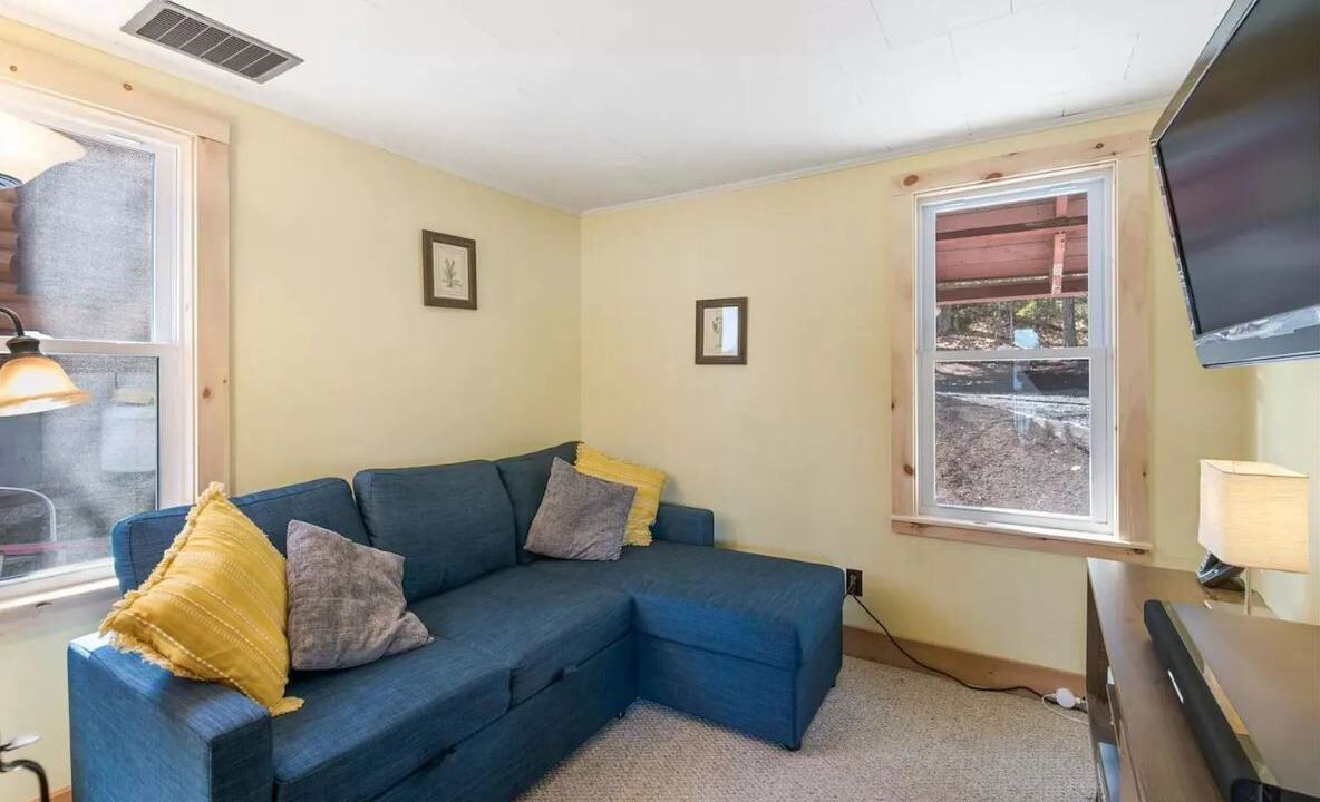 Photo of Livingroom in Newbury