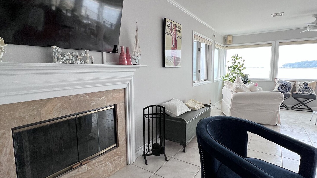 Photo of Livingroom in Huntington