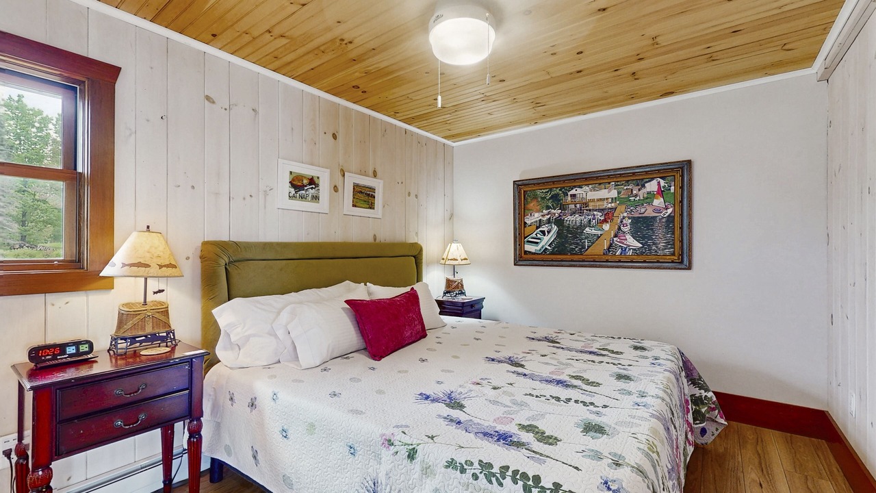 Photo of Bedroom in Isle La Motte