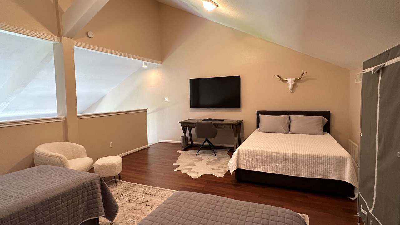 Photo of Bedroom in April Sound