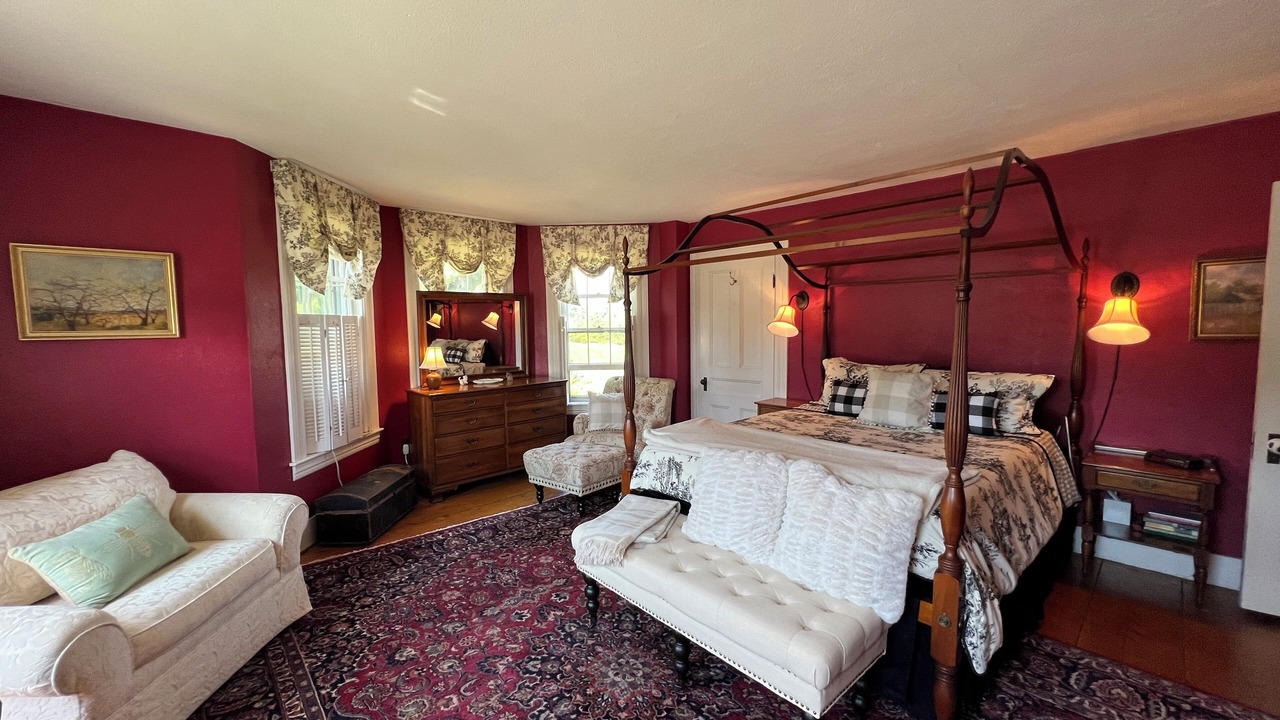 Photo of Bedroom in New London