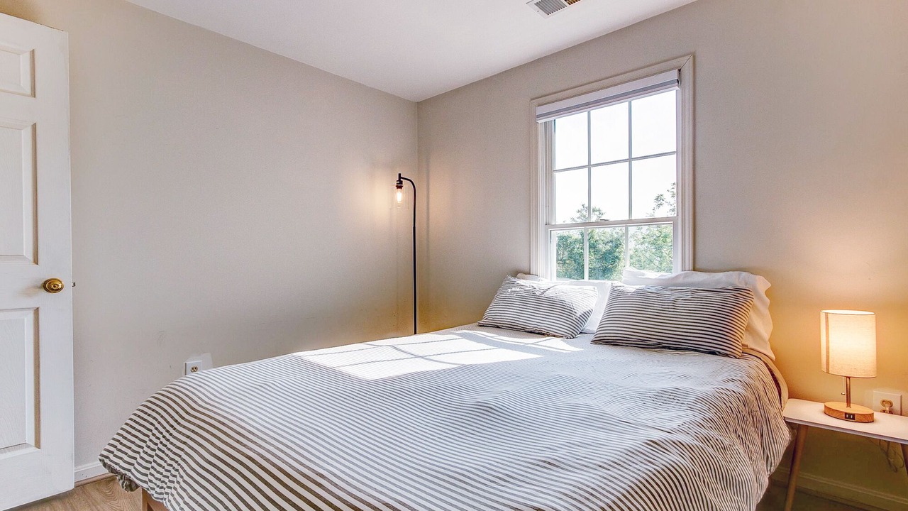 Photo of Bedroom in Harpers Ferry