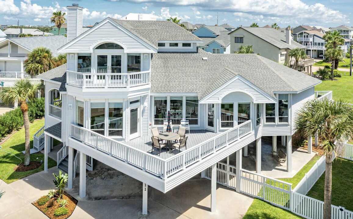 Photo of Outdoor in Pirates Beach West