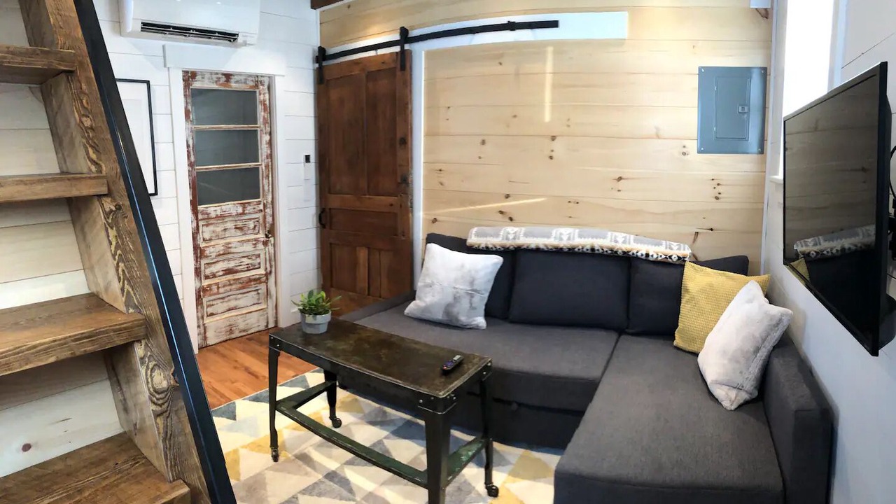 Photo of Livingroom in Morristown