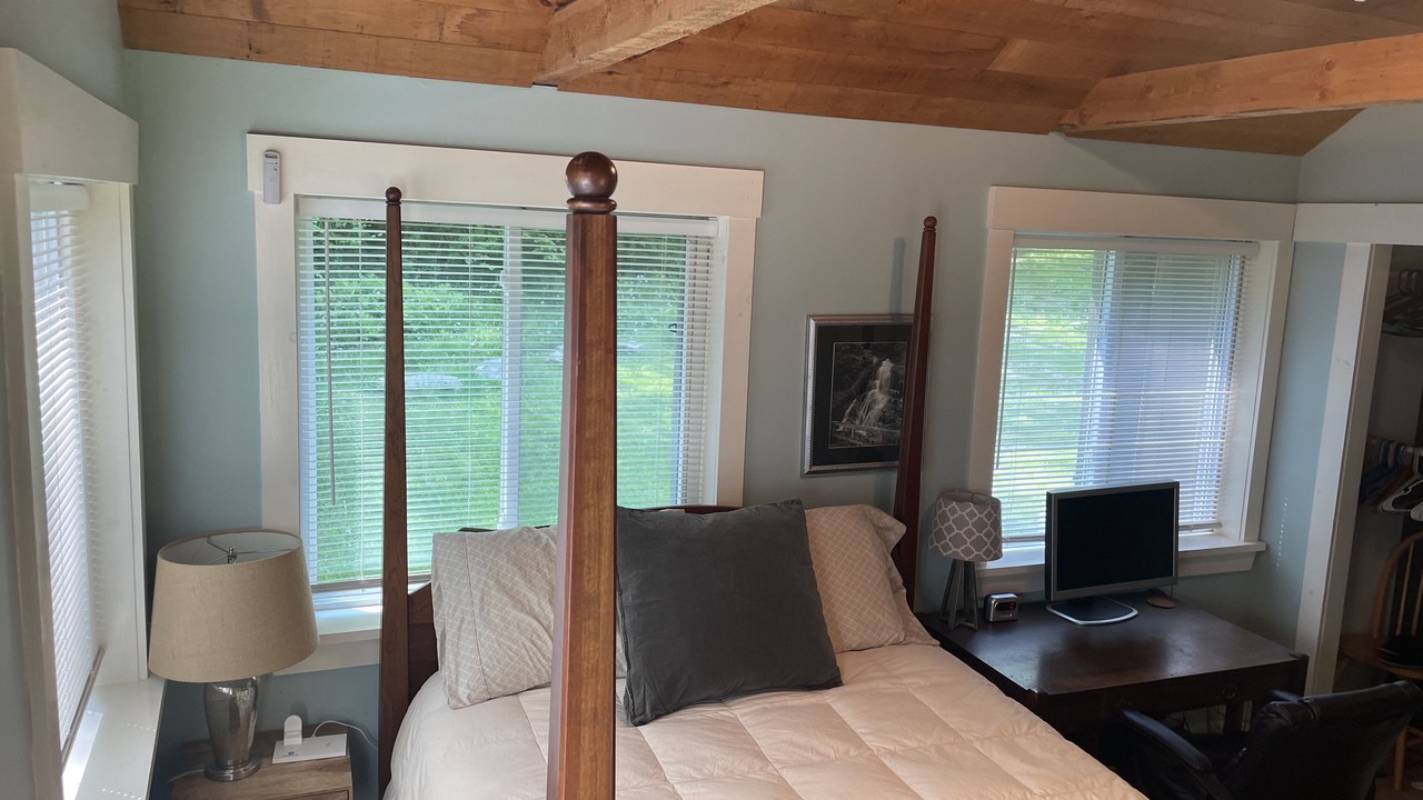 Photo of Bedroom in Warren