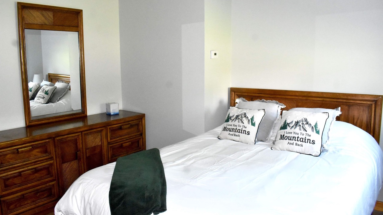 Photo of Bedroom in Wadhams