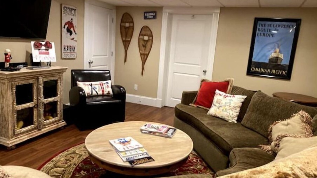 Photo of Livingroom in Saratoga Springs